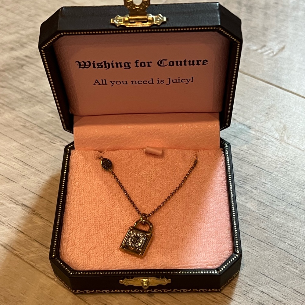 Juicy Couture Necklace Locket
